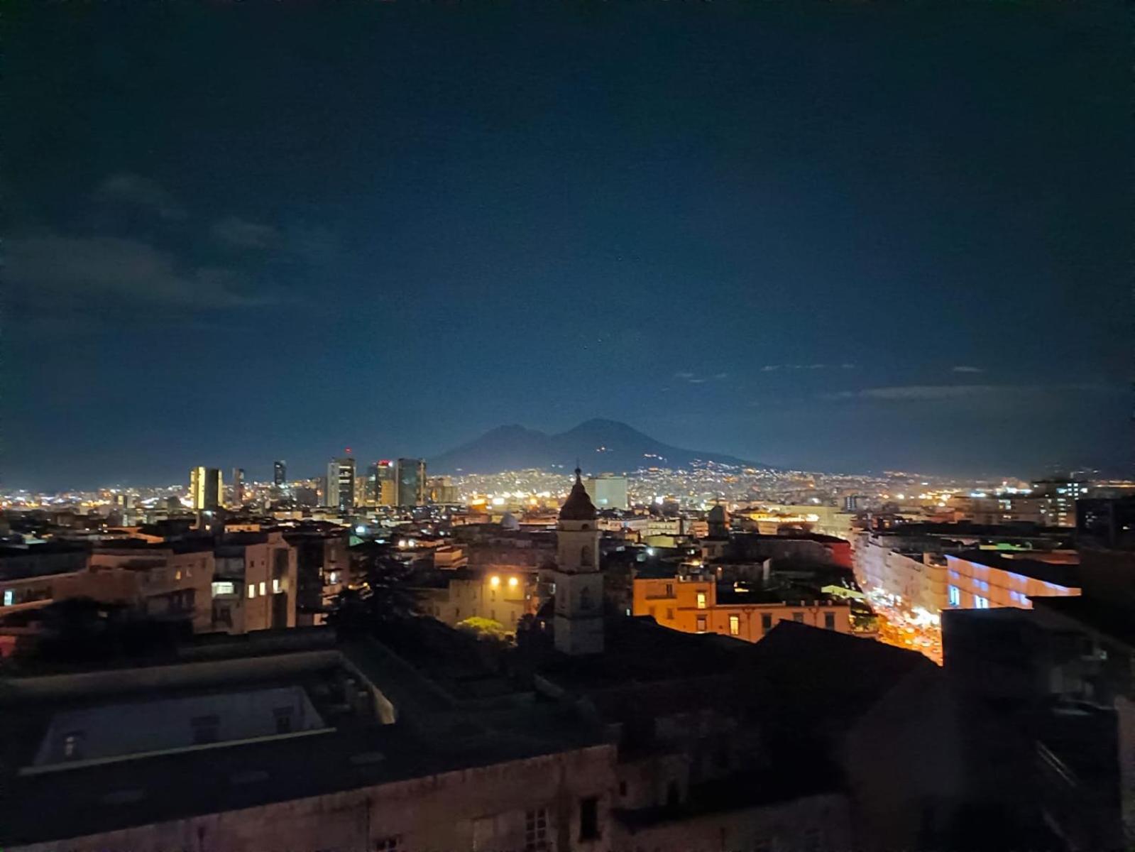 Faccia Gialla Napoli Casa Vacanze Buitenkant foto