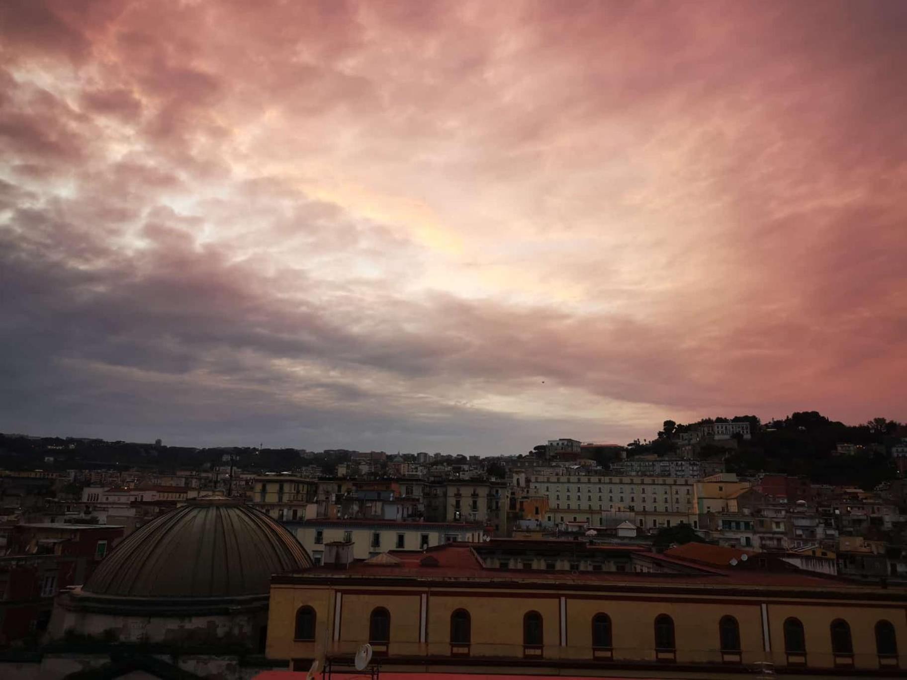 Faccia Gialla Napoli Casa Vacanze Buitenkant foto