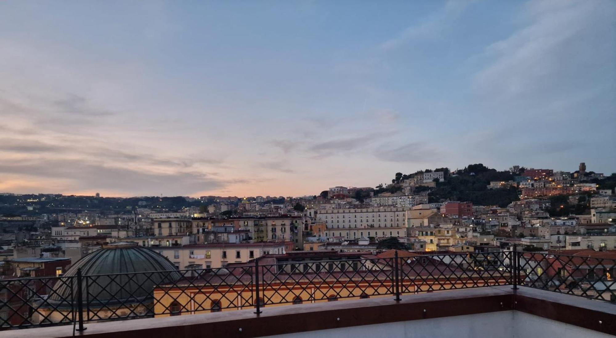 Faccia Gialla Napoli Casa Vacanze Buitenkant foto