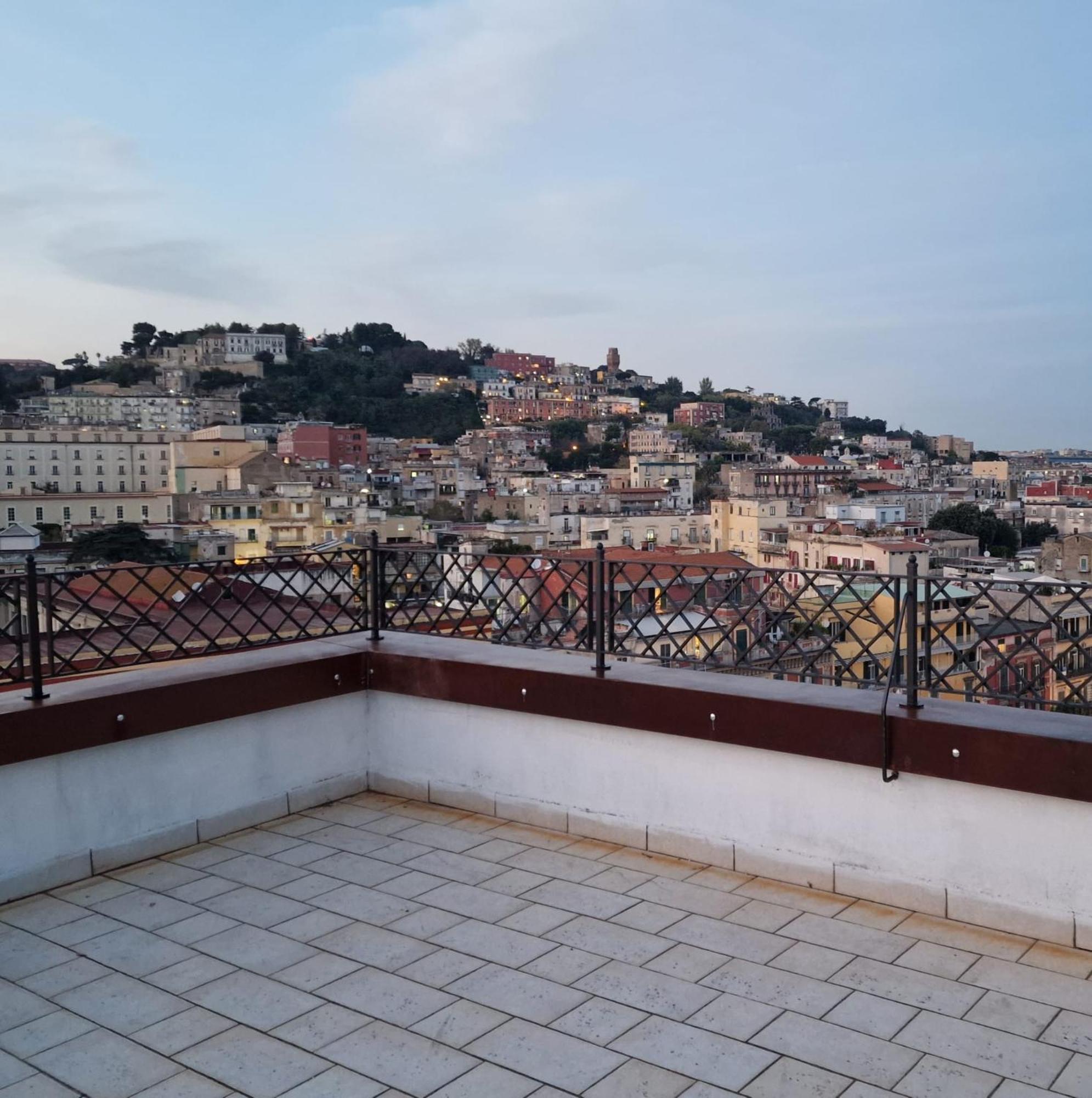 Faccia Gialla Napoli Casa Vacanze Buitenkant foto