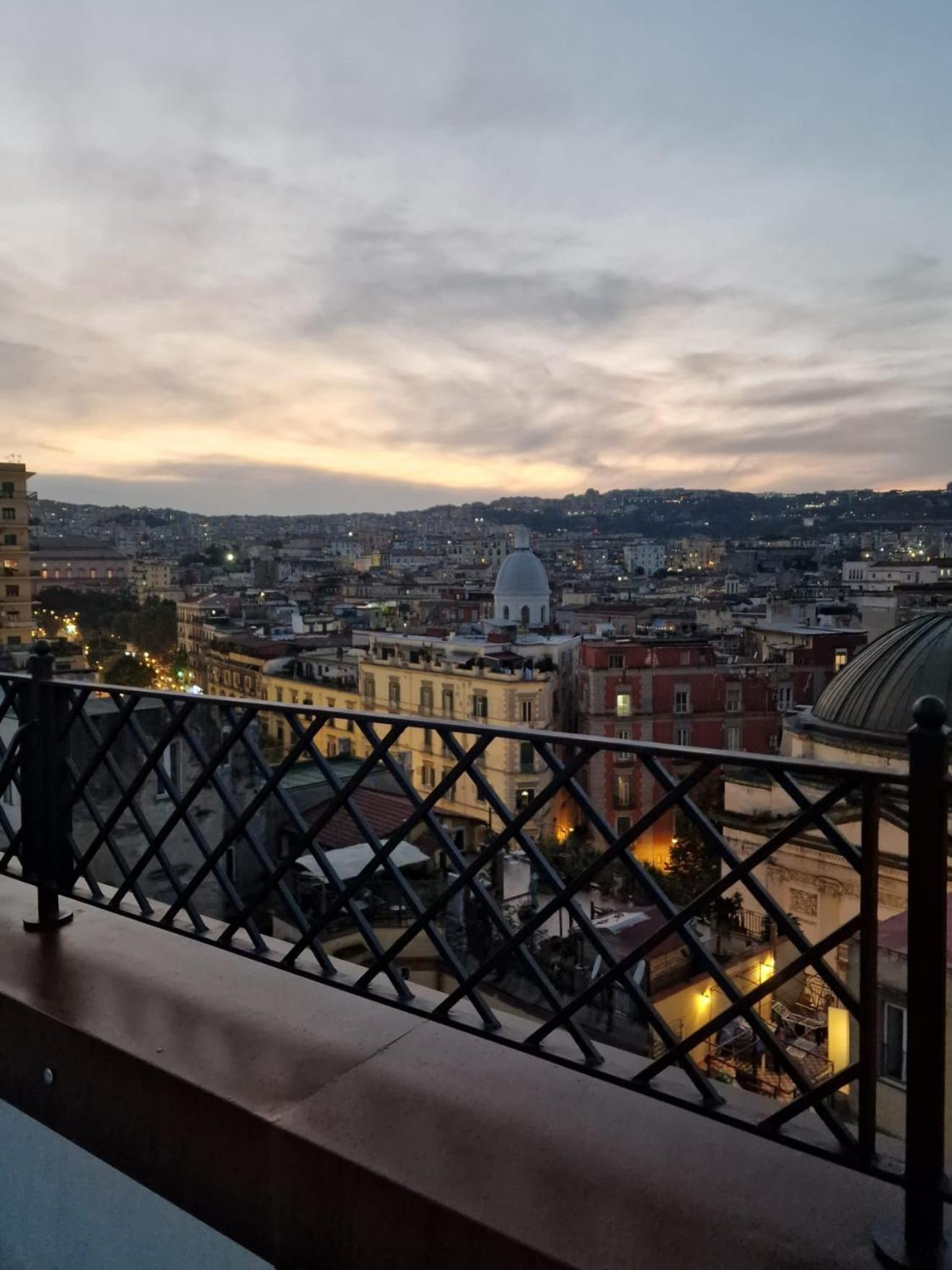 Faccia Gialla Napoli Casa Vacanze Buitenkant foto