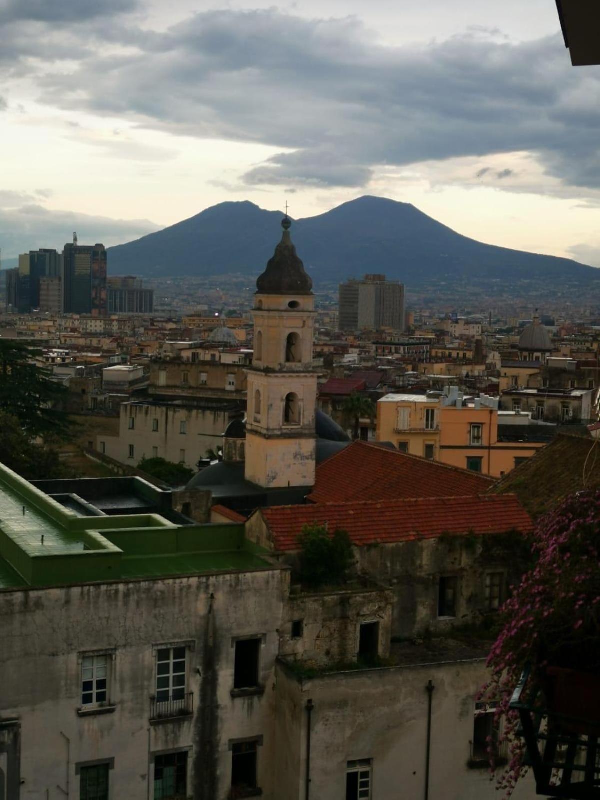 Faccia Gialla Napoli Casa Vacanze Buitenkant foto